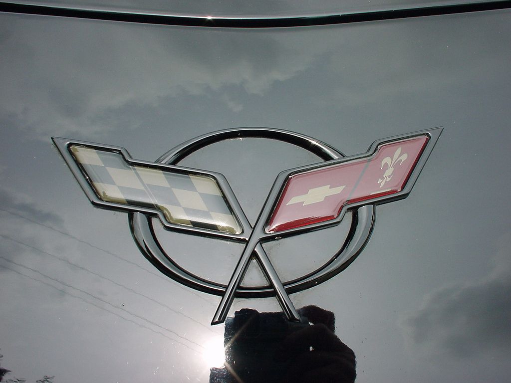 Corvette Emblem BlackoutCorvette Blackout KitC5 Blackout