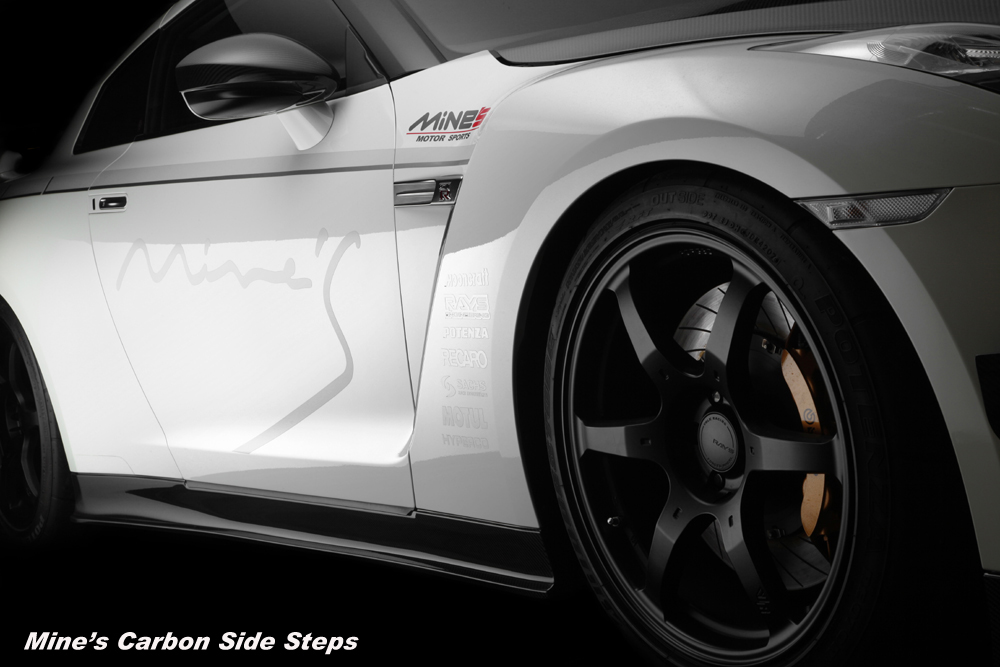Mine's Nissan GTR Dry Carbon Side Steps