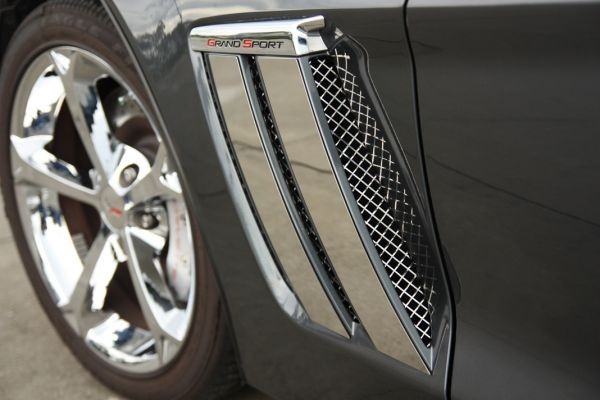 Grand Sport Side Vents