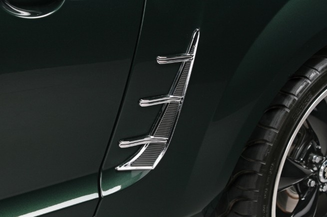 Retro USA Chrome Mustang Side Vent Trim
