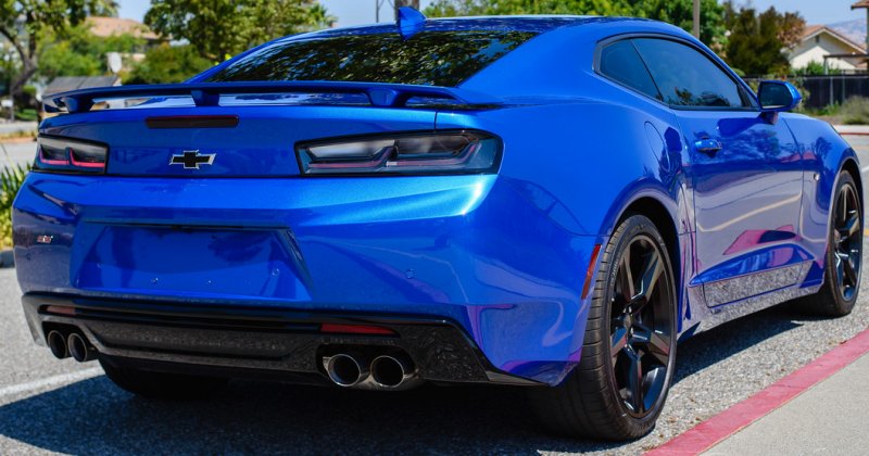 2016 2018 Camaro Dark Clear Tail Lights 84136777 Southerncarparts 2016 2018 6th Generation Camaro Dark Clear Tail Lights 84136777