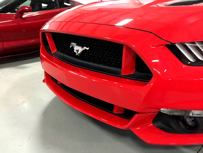 2015 Ford Mustang pre-painted grille pillar covers