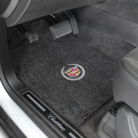 2013-2014-ats-lloyd-ultimat-front-floor-mats-cadillac-logo