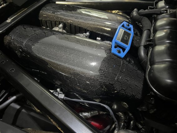 2025-2025 Corvette C8 Z06 Hex Pattern Carbon Fiber LT6 Intake Manifold Cover