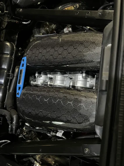 2025-2025 Corvette C8 Z06 Hex Pattern Carbon Fiber LT6 Intake Manifold Cover