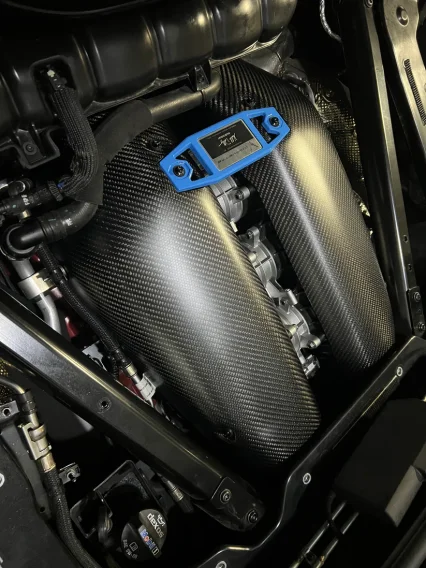 2025-2025 Corvette C8 Z06 Matte Finish Carbon Fiber Intake Manifold Cover