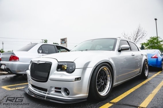 APR Performance Carbon Fiber Wind Splitter With Rods fits 2005-2010 Chrysler 300C SRT-8