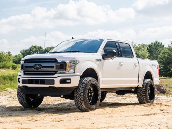 AMP Research 2022-2023 Chevy/GMC Silverado/Sierra 1500 & 2024 2500/3500HD Double/CC PowerStep Xtr...