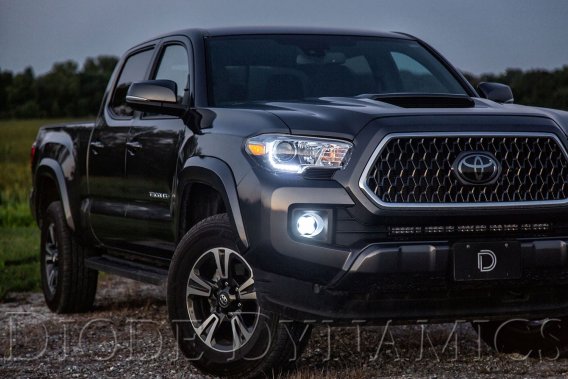 SS3 LED Fog Light Kit for 2016-19 Tacoma YLW SAE/DOT Fog Sport Diode Dynamics