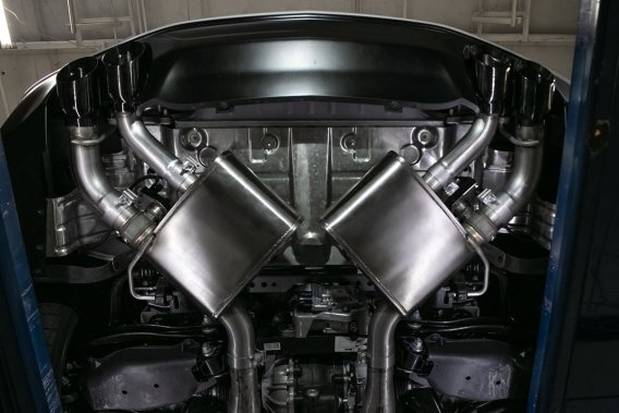 Corsa 2016-24 Chevrolet Camaro SS/ZL1 6.2L V8 Black Xtreme Axle-Back Exhaust (w/ Factory NPP Valv...