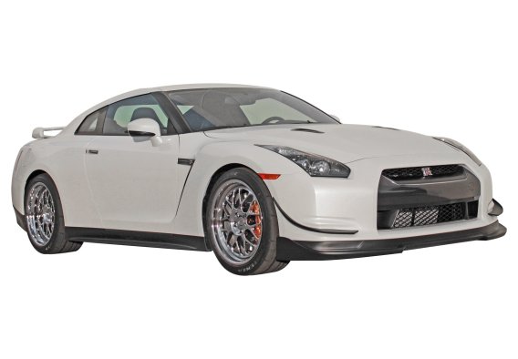 Nissan GT-R R35 Side Skirts